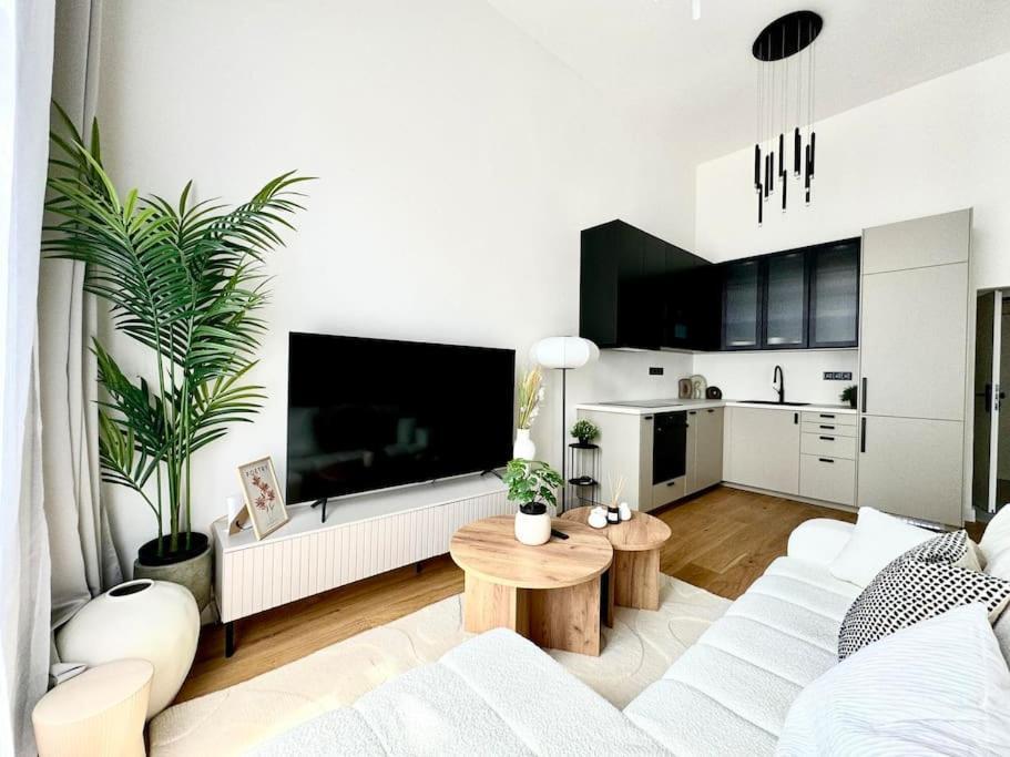 Apartmán 5 Min Dancing House Prague, Luxury And Modern *